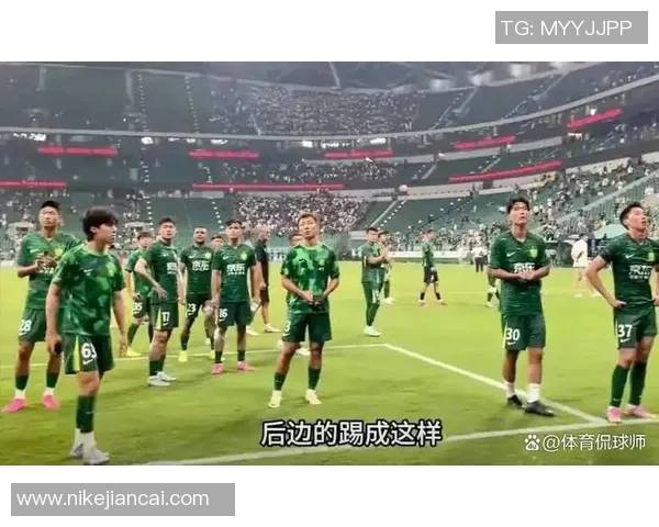 足球巨星坚守球队承诺续约不离开东家展现忠诚与热爱