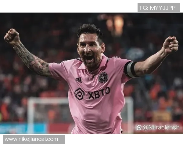 足球明星为何体重轻巧背后的秘密与运动表现的关系探讨