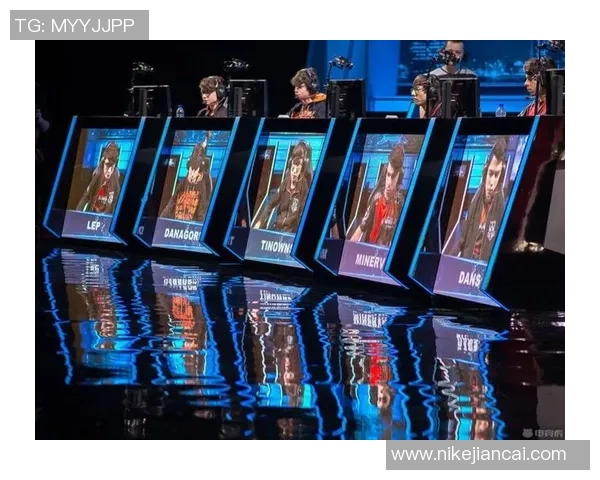 成都排球队以57分领跑欧锦赛积分榜展现强劲实力