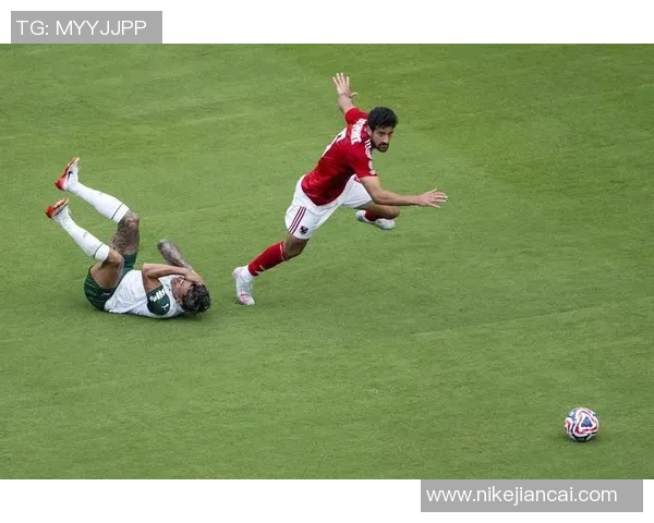 足球明星日常趣事大揭秘搞笑瞬间让你捧腹大笑的精彩合集 足球明星日常趣事大揭秘搞笑瞬间让你捧腹大笑的精彩合集